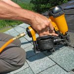 Укладка битумной черепицы