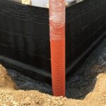 как сохранить стены и фундамент от талой воды